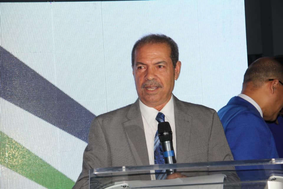 Periodista Manuel Gilbert renuncia como relacionista público del Ayuntamiento de Puerto Plata