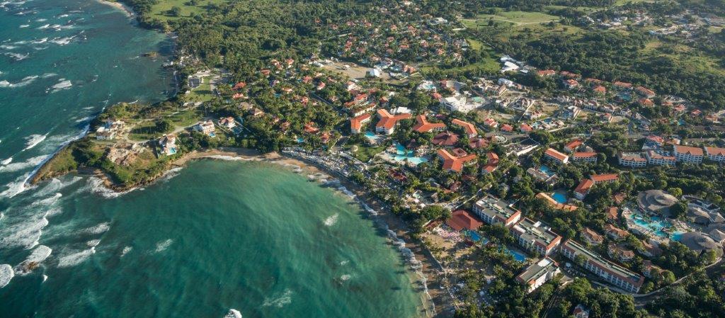 Cluster rechaza bochornosa vía de hechos utilizada contra hoteles Senator y Grupo Lifestyle