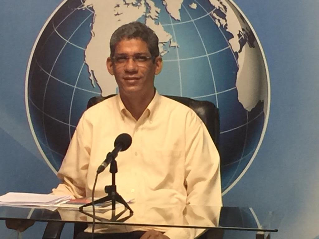 Profesor Luis Balbuena dice ADP se opone a iniciar año escolar en agosto por temor a contagios por COVID-19