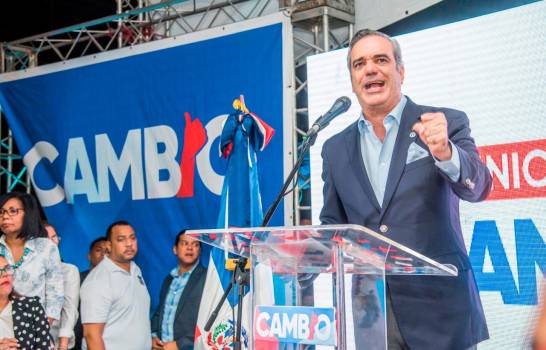 Luis Abinader asume hoy el poder en la República Dominicana