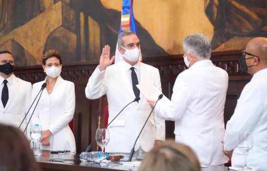 El año escolar comenzará a distancia