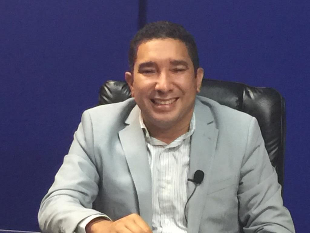 Ex Director del Ricardo Limardo dice principal logro es haber dirigido al mejor personal del sector Salud de PP