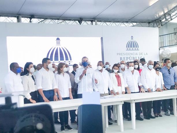 Presidente Abinader destinará 48 millones para remodelar mercado municipal