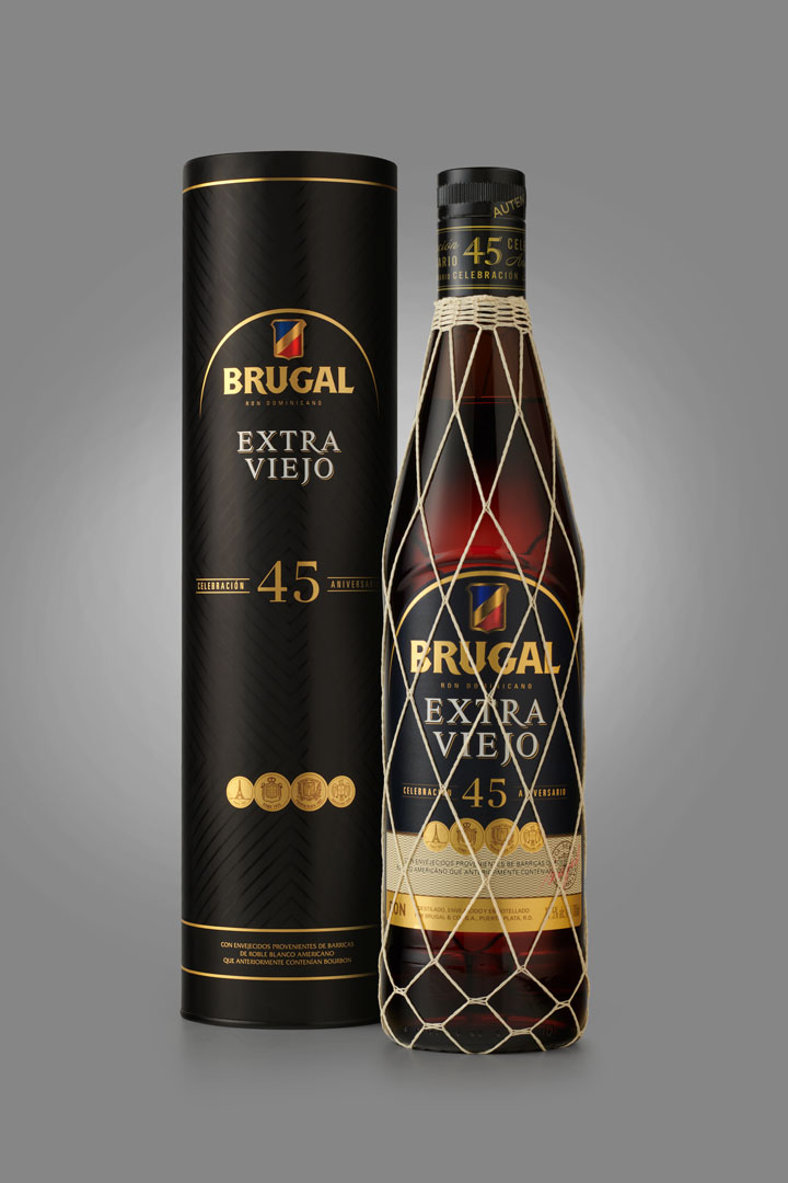 Ron Brugal celebra los 45 años de Extra Viejo, un símbolo de identidad para los dominicanos