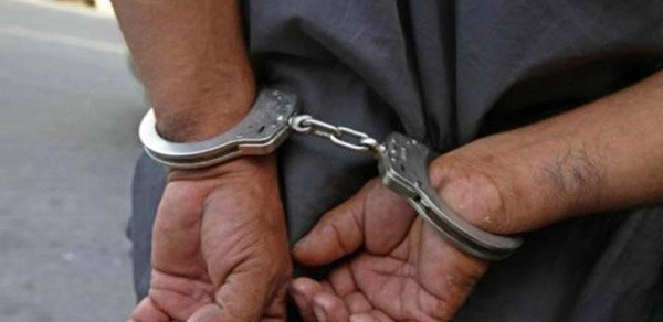 Policías apresan a presuntos violadores de dos menores