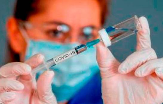 Todo lo que debemos saber sobre la vacuna de AstraZeneca contra COVID