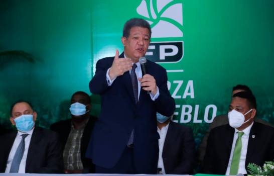 Leonel llama a dominicanos a vacunarse contra el COVID-19