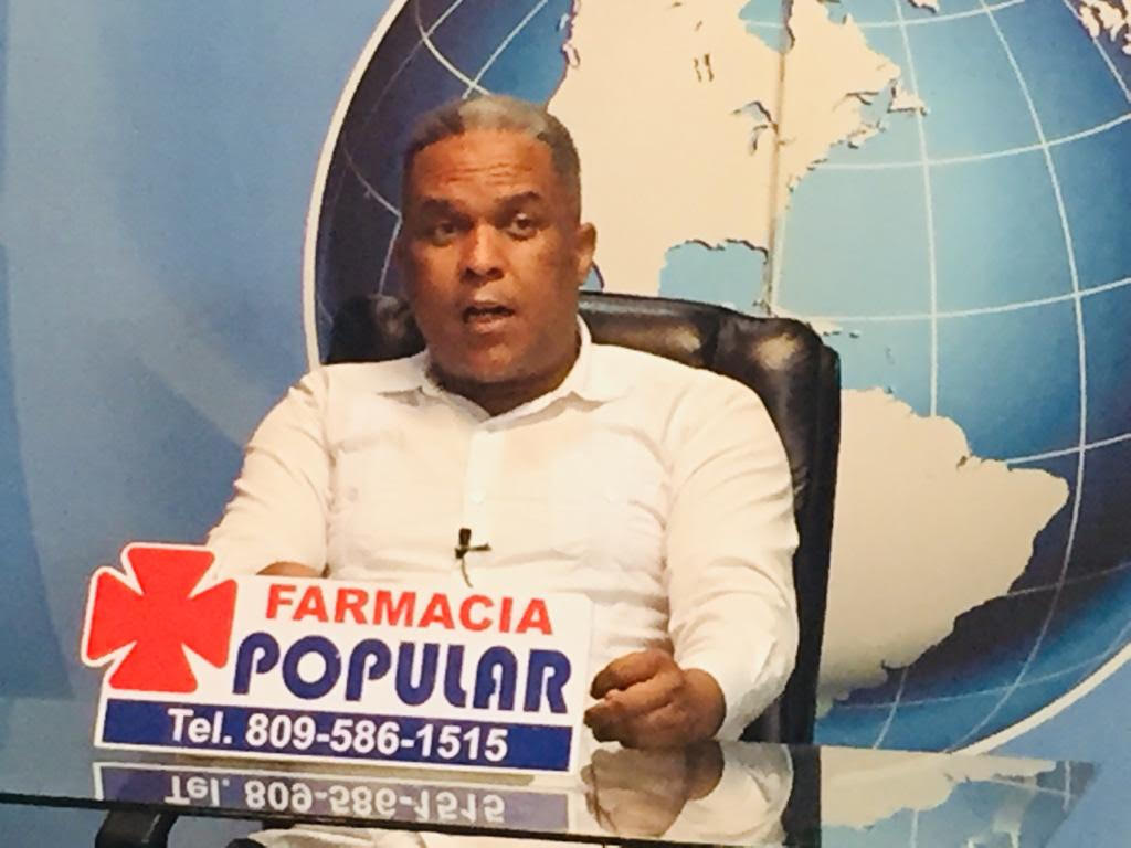 Director Distrito Escolar 11-02 niega hayan pasado aplanadora contra empleados