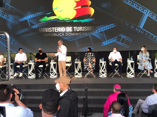 Abinader anuncia construcción de estudio de cine en Puerto Plata; será dirigido por Vin Diesel