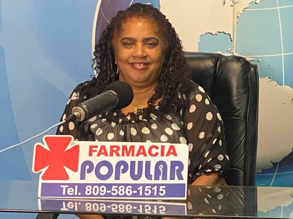 Profesora María Quiroz anuncia aspiraciones a presidencia de ADP en Puerto Plata