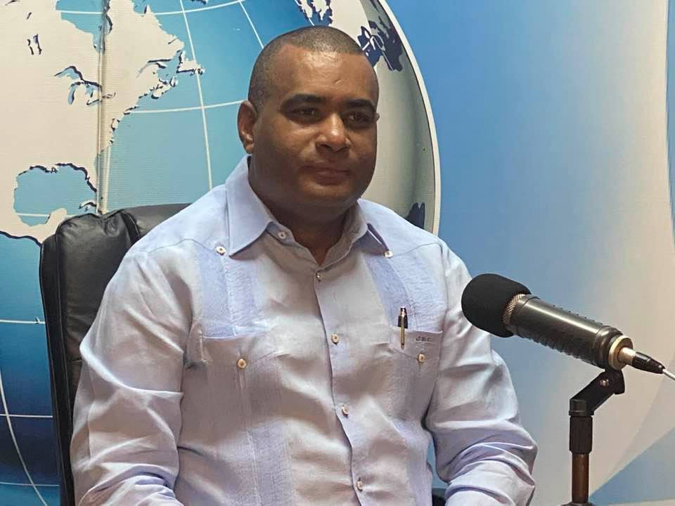 Jesús Rafael Cabrera afirma que el cambio prometido por el presidente Luís Abinader y el PRM que se convirtió en reversa