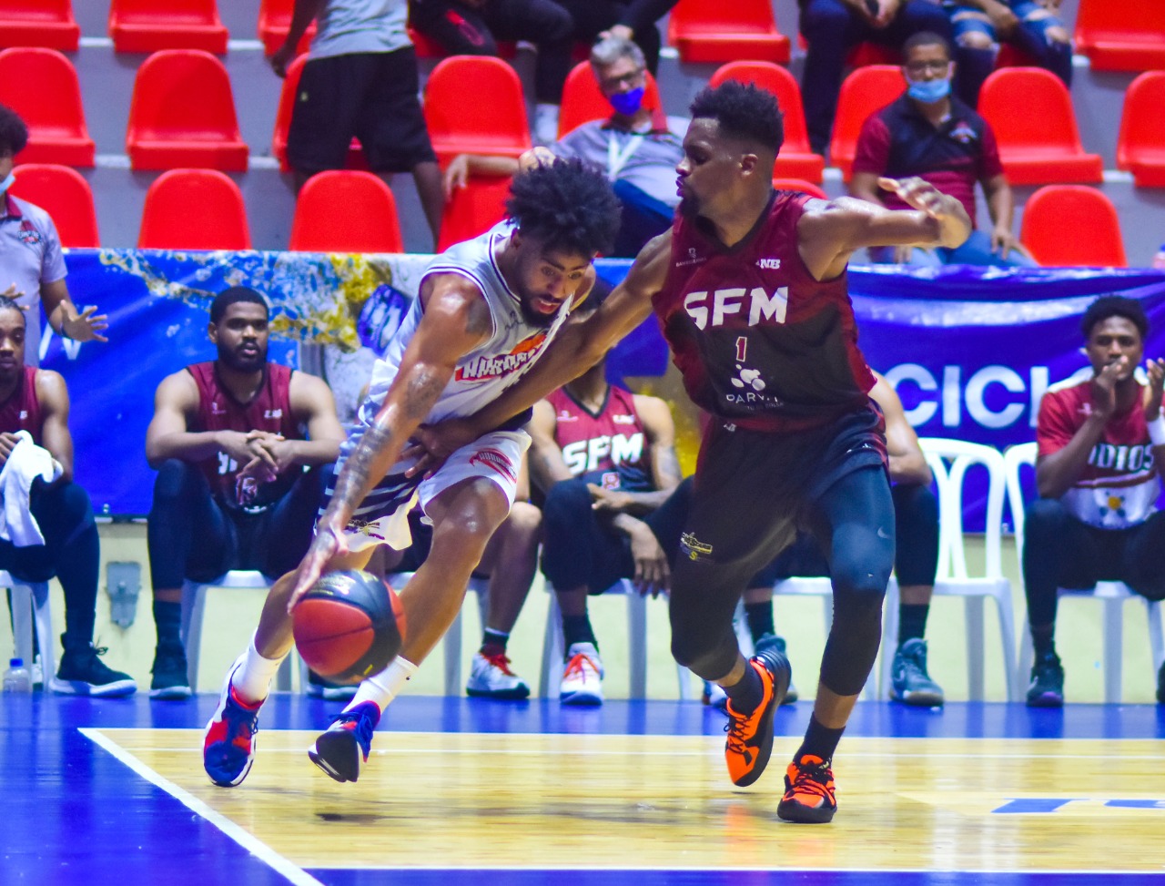 Bernardo Polanco conduce a Huracanes en Puerto Plata