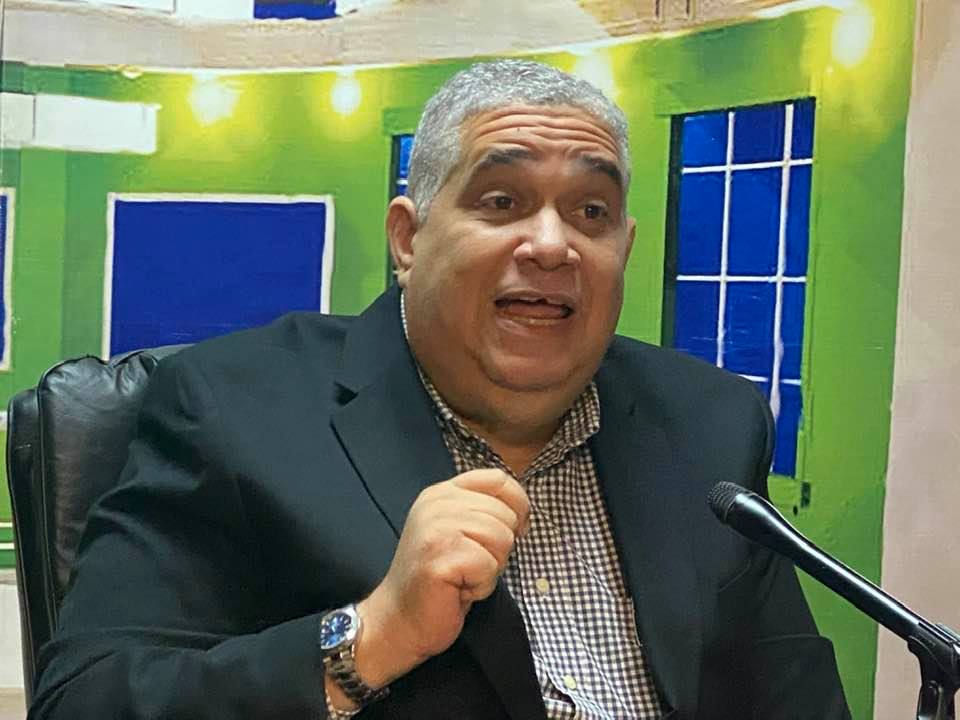 Ex presidente de OPETUR denuncia existe desastre en transporte turístico; reclama restituyan a Turismo como regulador transporte turístico