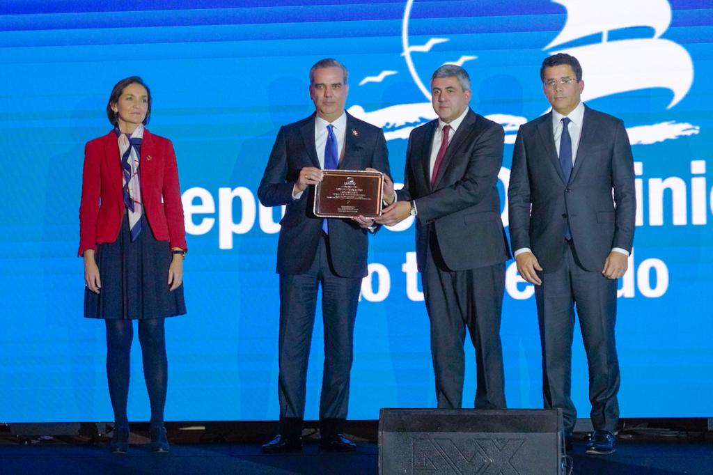 La OMT premia a RD por su éxito en recuperación del turismo