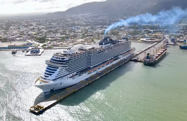 Terminales de cruceros Amber Cove y Taíno Bay salvan prestigio destino Puerto Plata, cuyo turismo aéreo se ha desplomado en los últimos 20 años