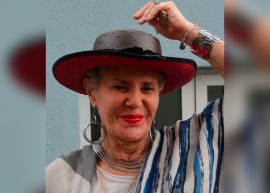 Patricia Ascuasiati es despedida en Bellas Artes entre lágrimas y aplausos