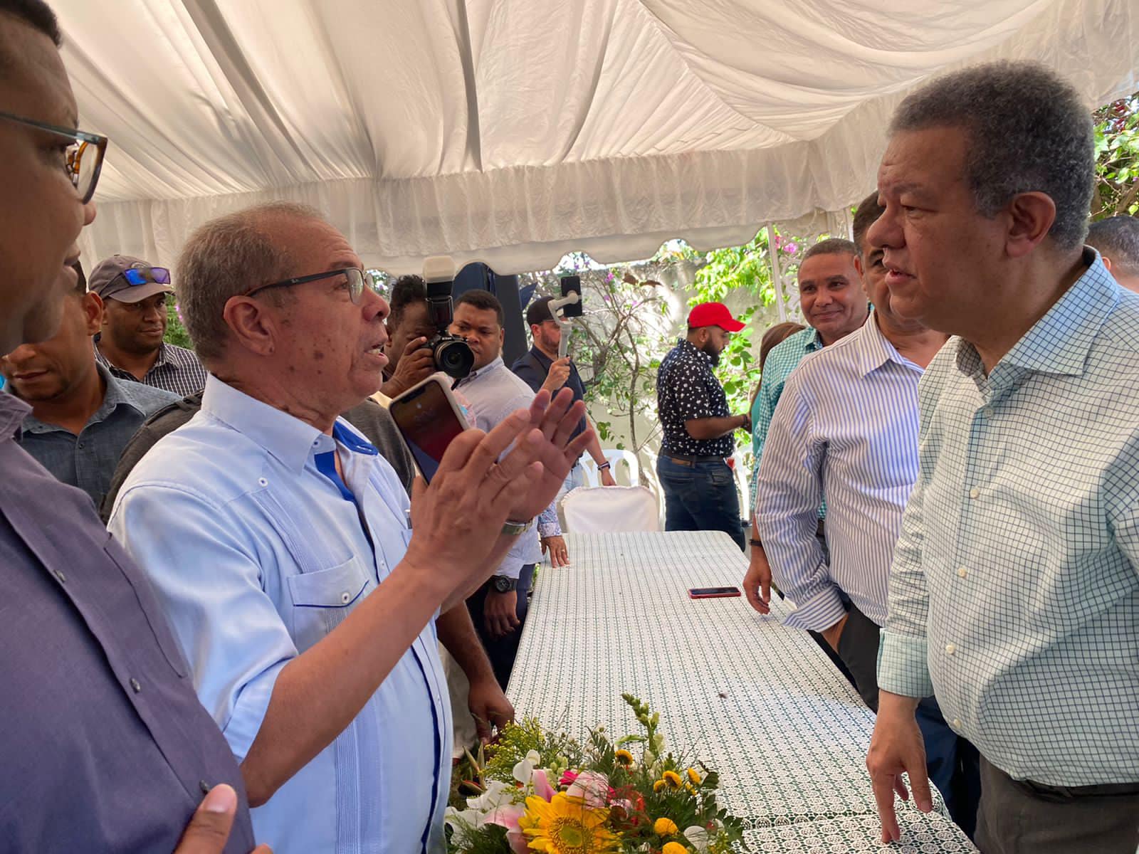 Leonel Fernández advierte crisis económica podría derivar en estanflación con estancamiento en crecimiento y alto costo de la vida