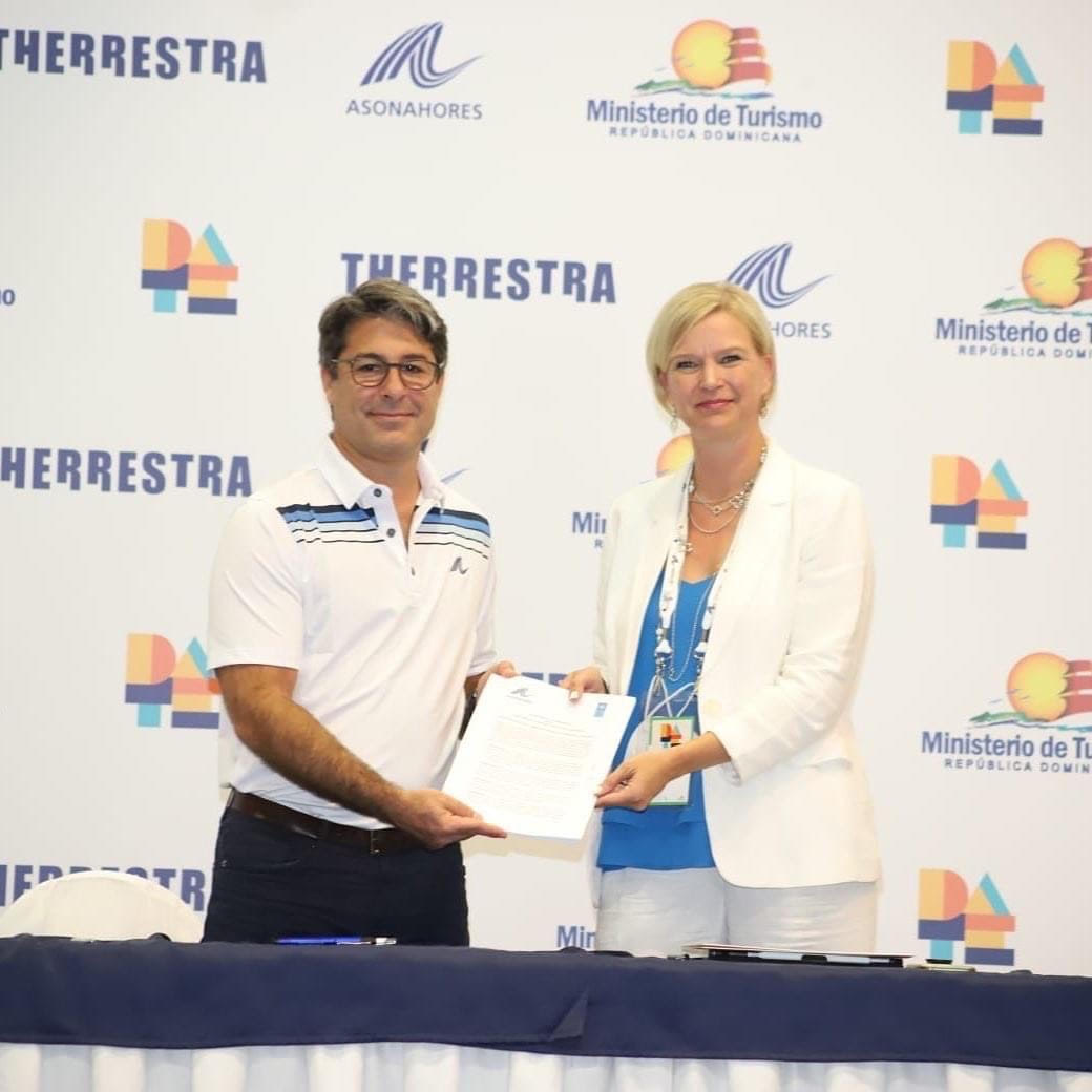 Asonahores y PNUD firman acuerdo para fortalecer la sostenibilidad, inclusión y la cadena de valor en el sector turístico