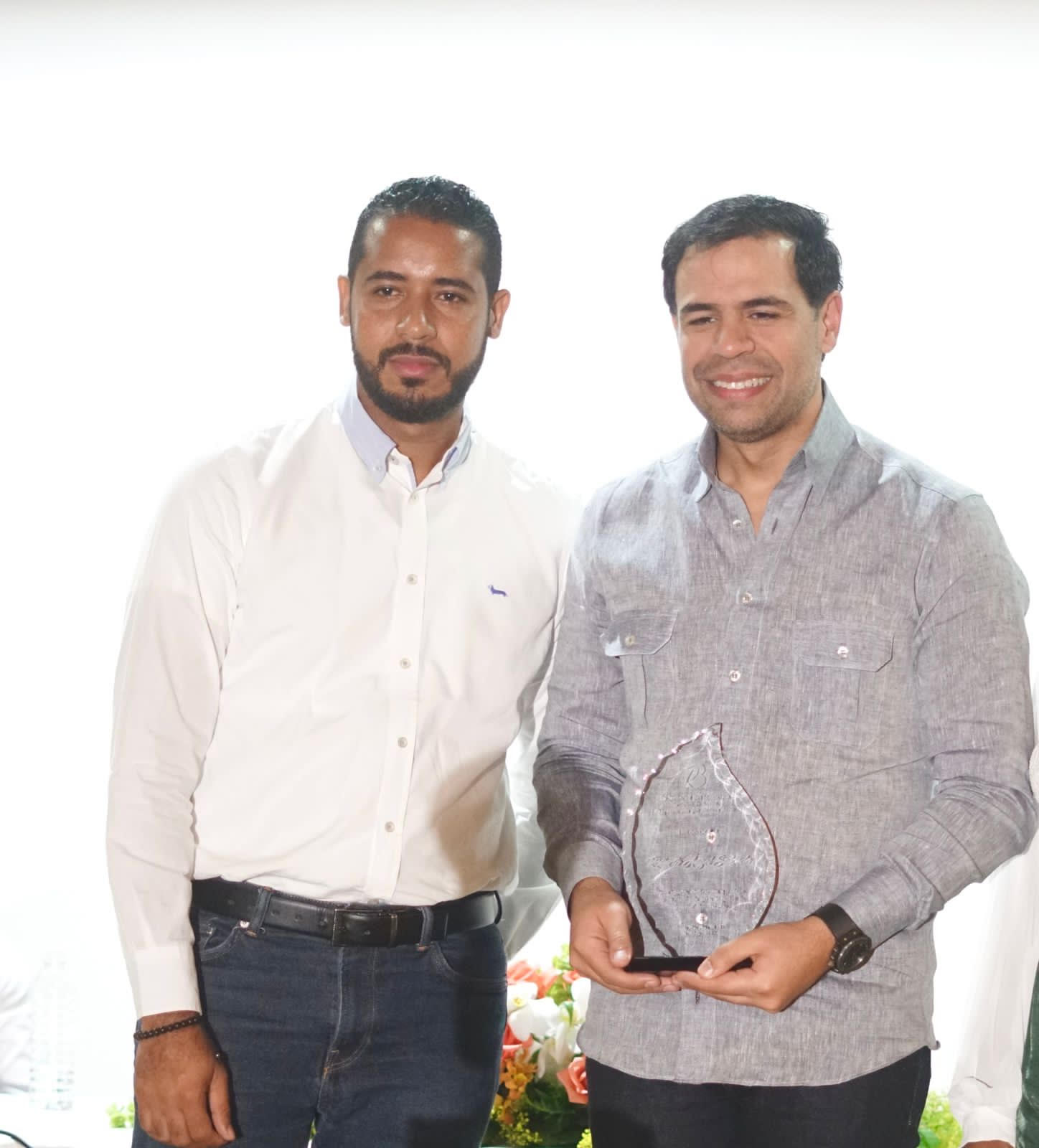 Roberto Ángel Salcedo dictó conferencia “Emprendimiento y Liderazgo” en Sosúa Puerto Plata