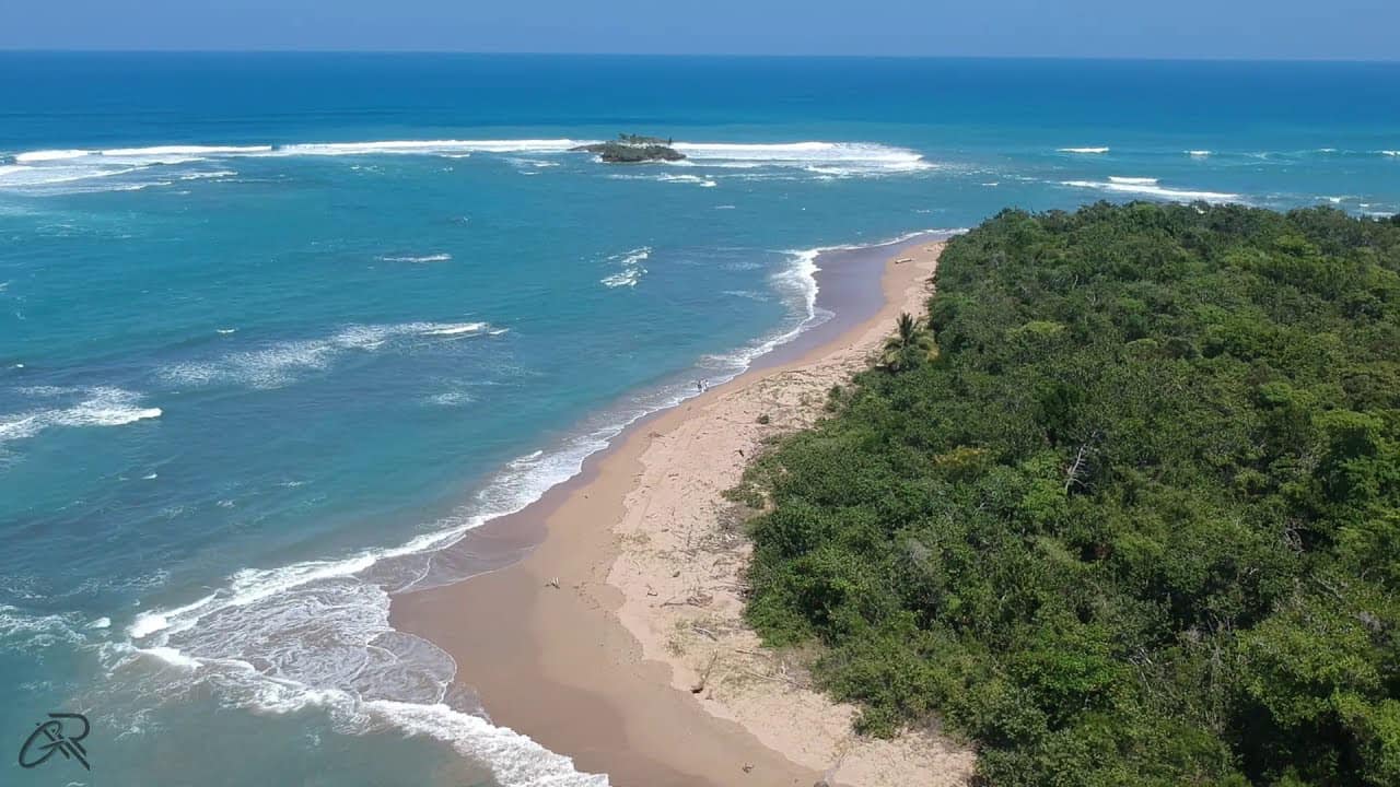 Medioambientalista denuncia granceros pretenden destruir montañas para exportar y vender materiales a compañía construiría proyecto turístico de Vin Diesel en Bergantín