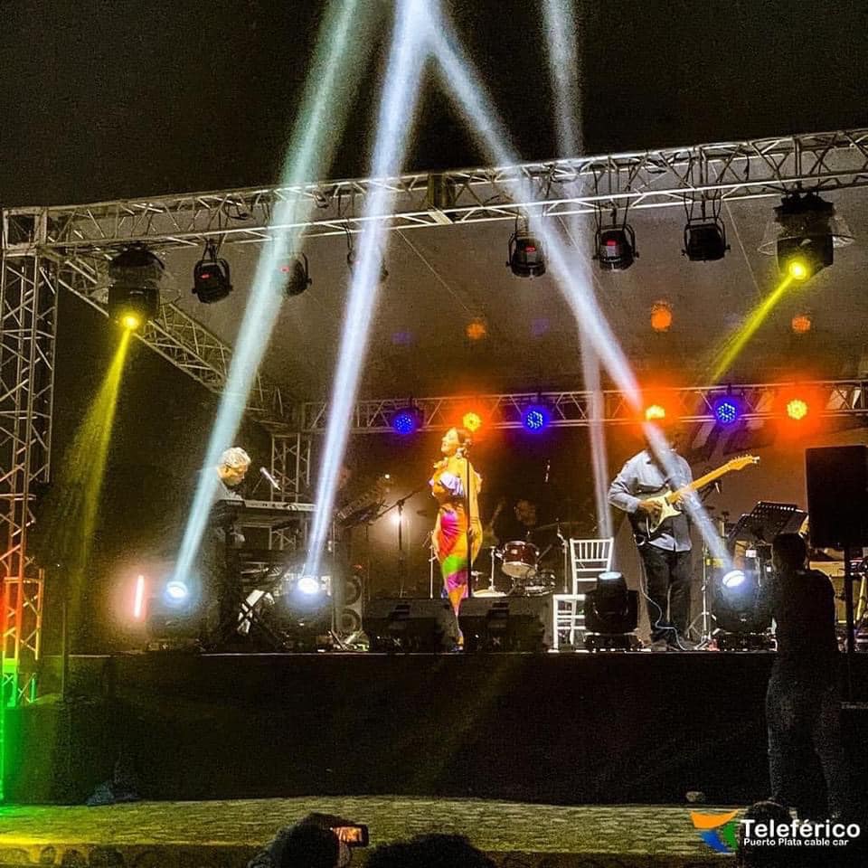 El mérito del montaje del concierto de Jazz en la montaña tiene la impronta del ministro de Turismo, David Collado y de Atahualpa Paulino