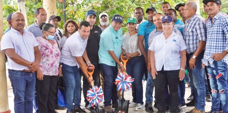 Alcalde García encabeza inauguración de obras y deja iniciadas otras