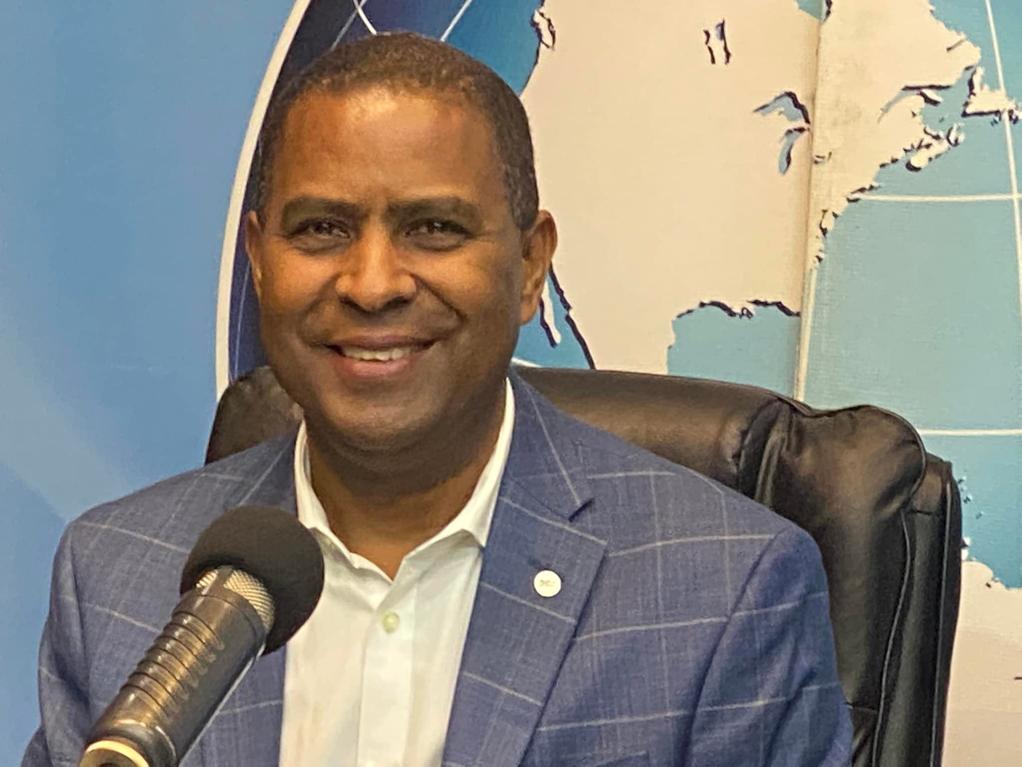 Subdirector de Aduanas, Anulfo Pascual, afirma mudanceros pueden traer y verificar furgones por aduana de Puerto Plata cumpliendo requisito de escaneo en Haina