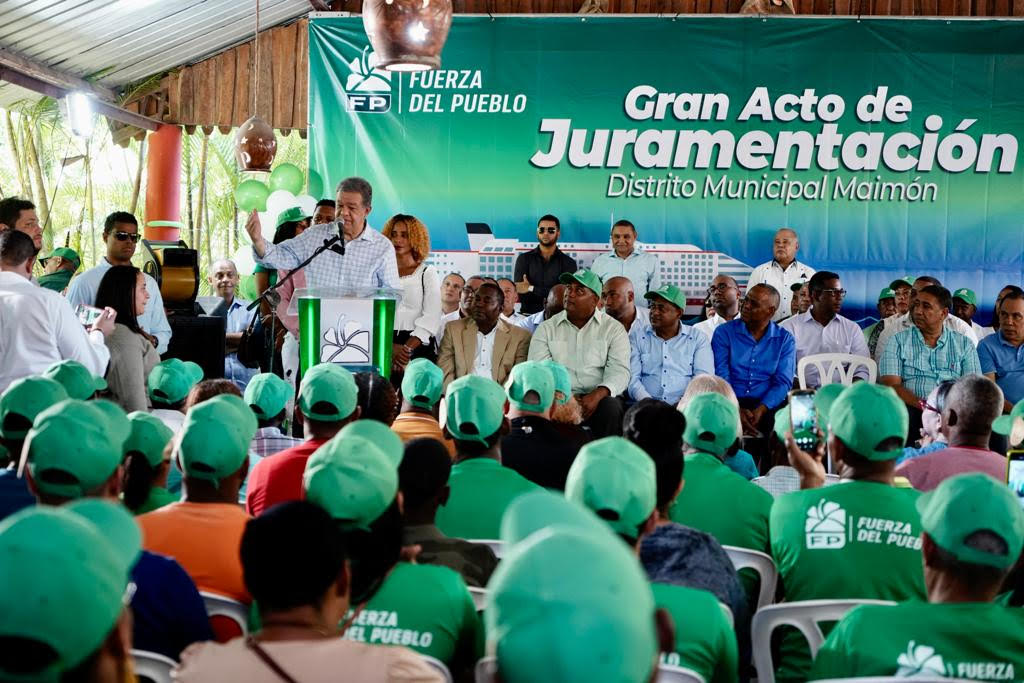 Leonel Fernández afirma que el PRM improvisa en el gobierno