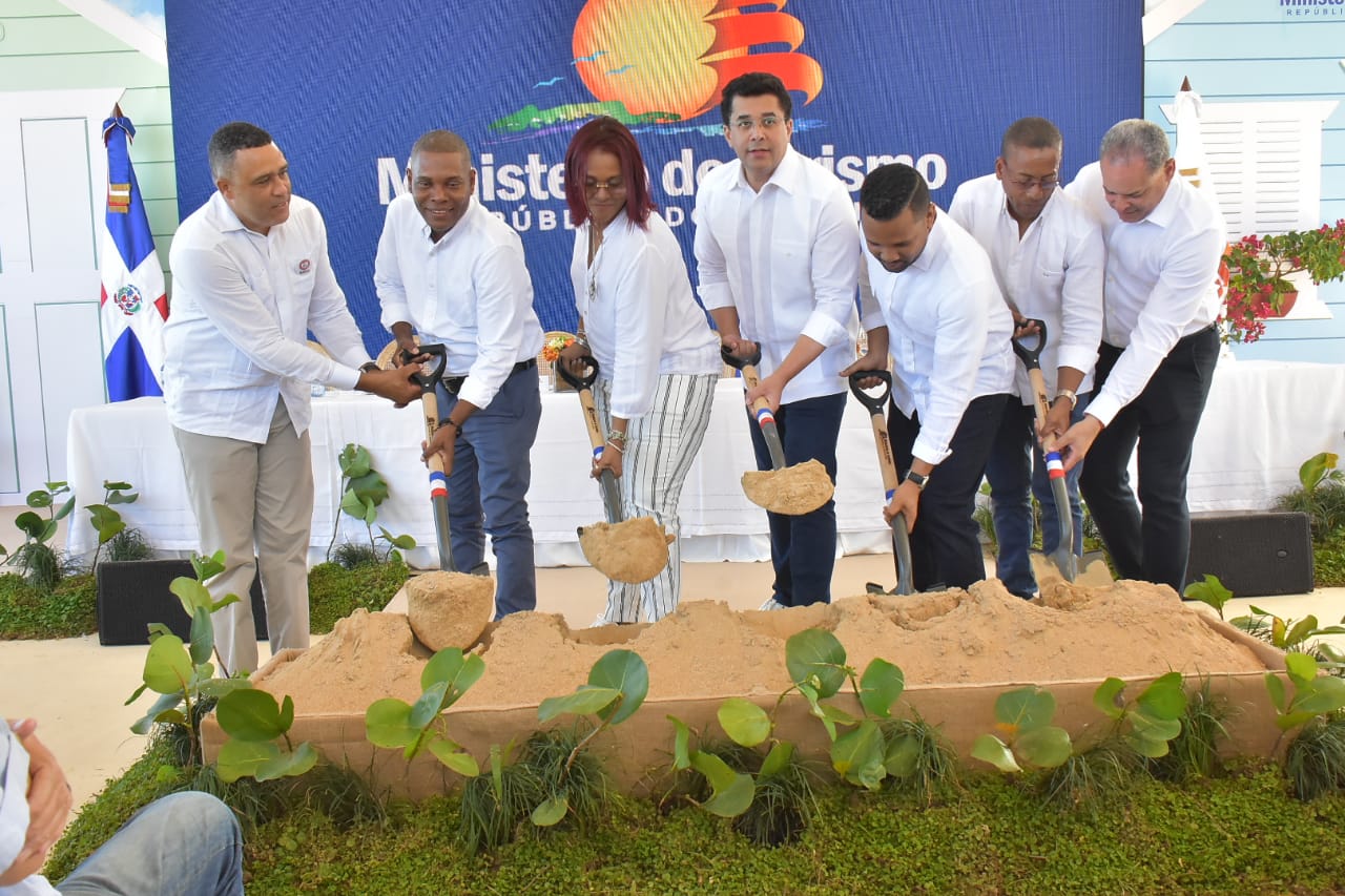 Turismo inicia obras en Samaná con inversión de más de 270 millones de pesos