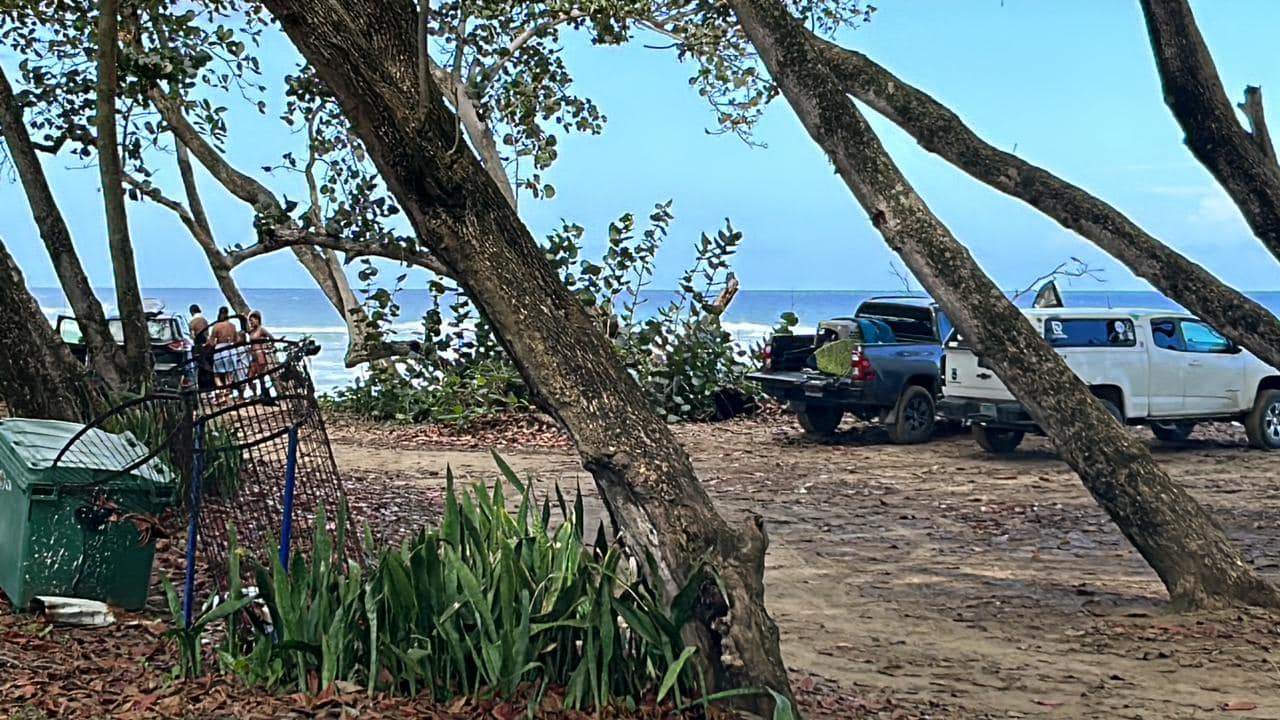 Porqué en Playa Encuentro se tiene que permitir el parqueo de vehículos en la franja de los 60 metros