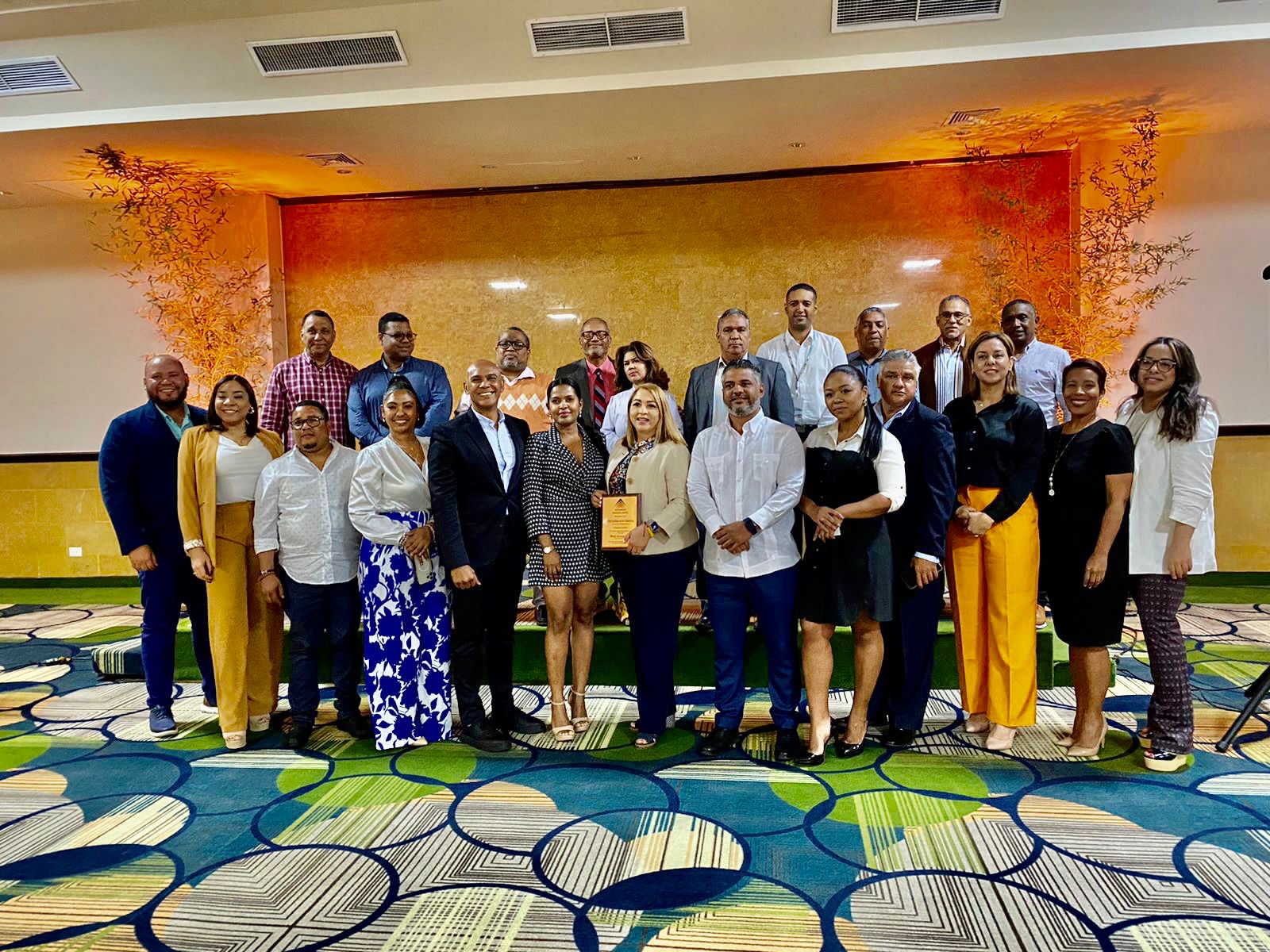 Director Regional Norte de Turismo se reúne con los presidentes de los clústeres turísticos de Santiago y Puerto Plata y la prensa turística de la región