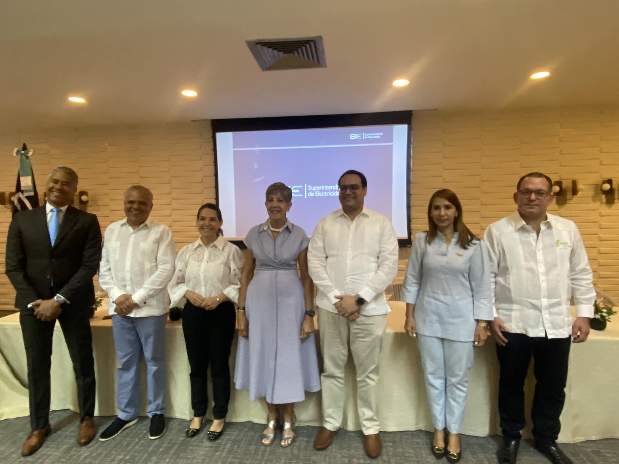 Playa Dorada podrá ser más competitivo con los demás destinos turísticos de RD con rebaja consumo eléctrico