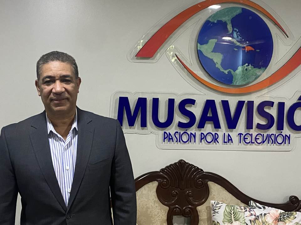 Ex senador Francis Vargas denuncia gobierno Luís Abinader ha endeudado al país con más de RD$24,000.0 millones y nadie sabe qué ha hecho