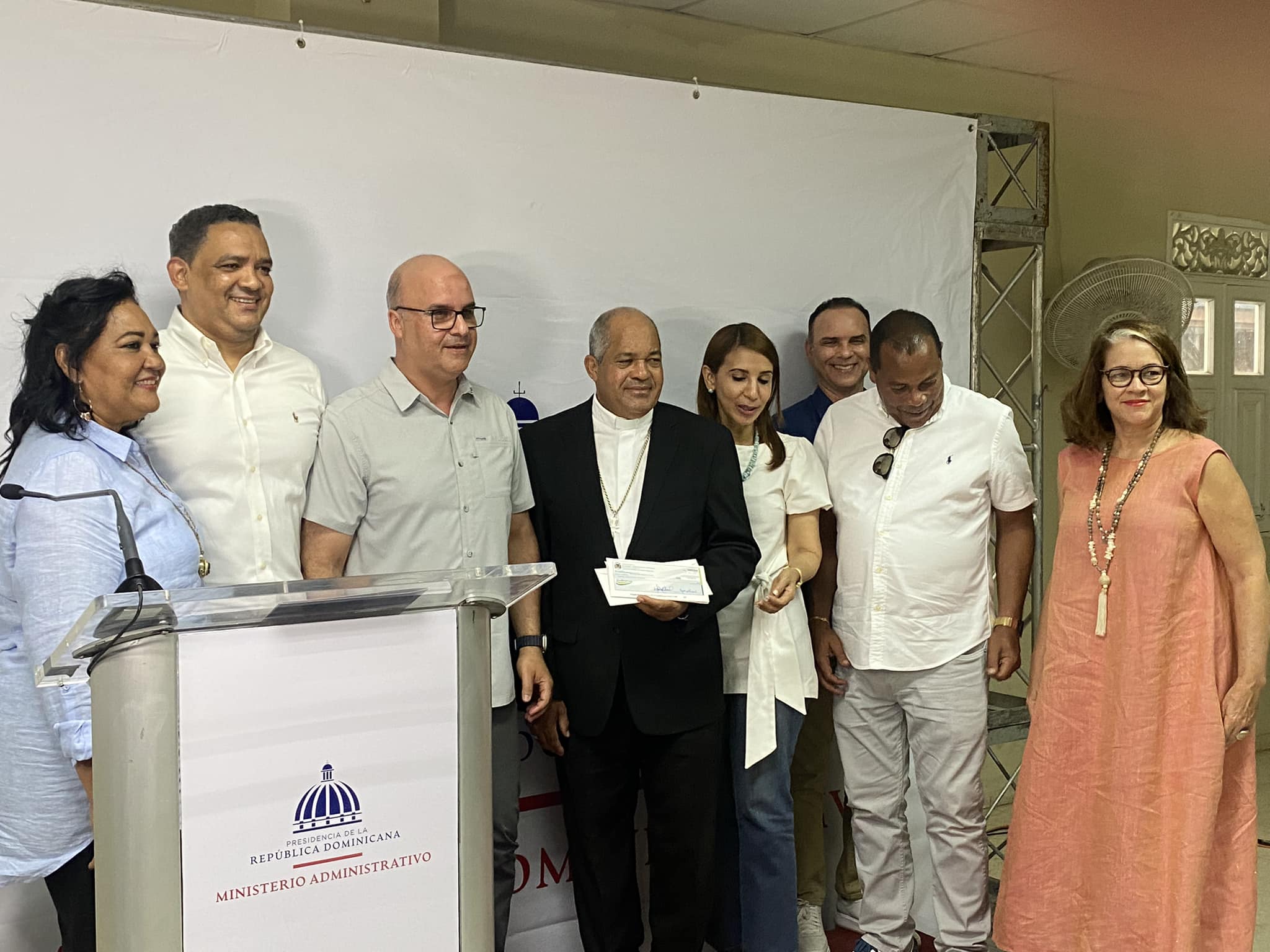 Ministerio entrega RD$2.5 millones para Fiestas Patronales San Felipe y segunda exaltación Pabellón del Deporte de Puerto Plata
