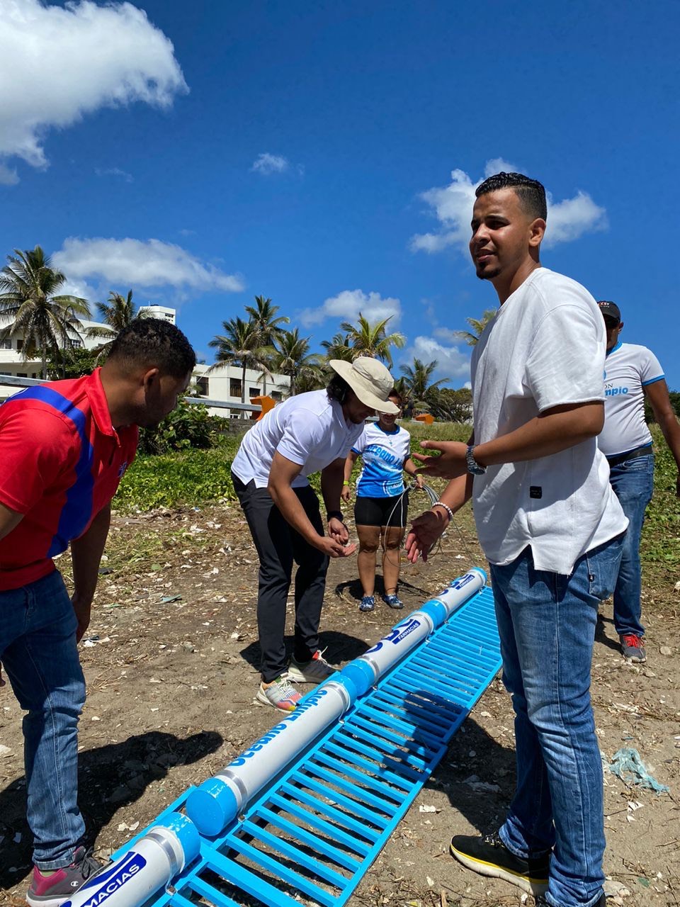 GBC Farmacias, Fundación Raymond Rodríguez, Océano Limpio y Alcaldía realizan amplia jornada de limpieza de playas en Puerto Plata