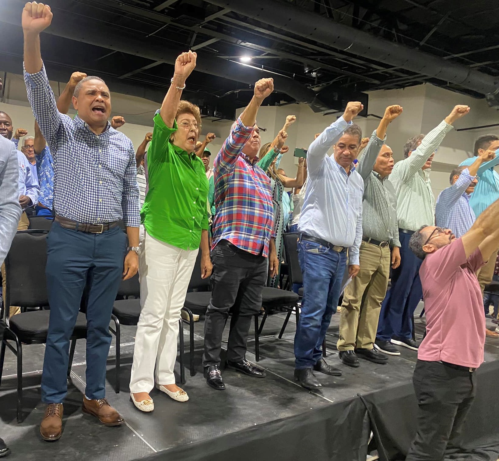 Paul Brugal y Francisco Lantigua se llevaron las palmas en presentación de precandidatos congresuales de la Fuerza del Pueblo