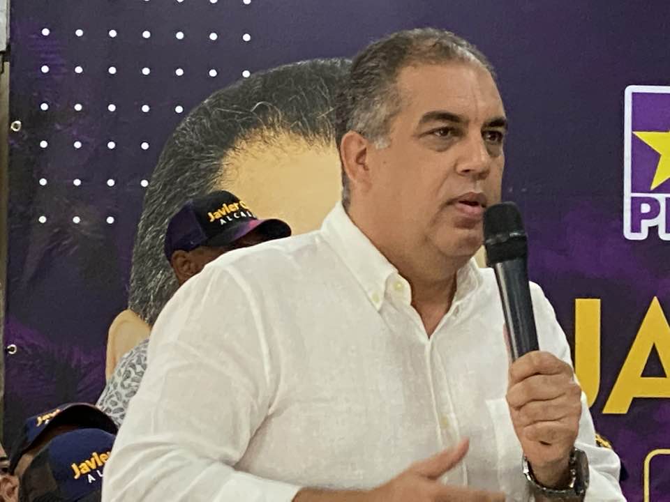 Precandidato a alcalde Javier Clark afirma Abel Martínez ganará porque peledeistas han tomado las calles del país para derrotar a Luis Abinader y al PRM