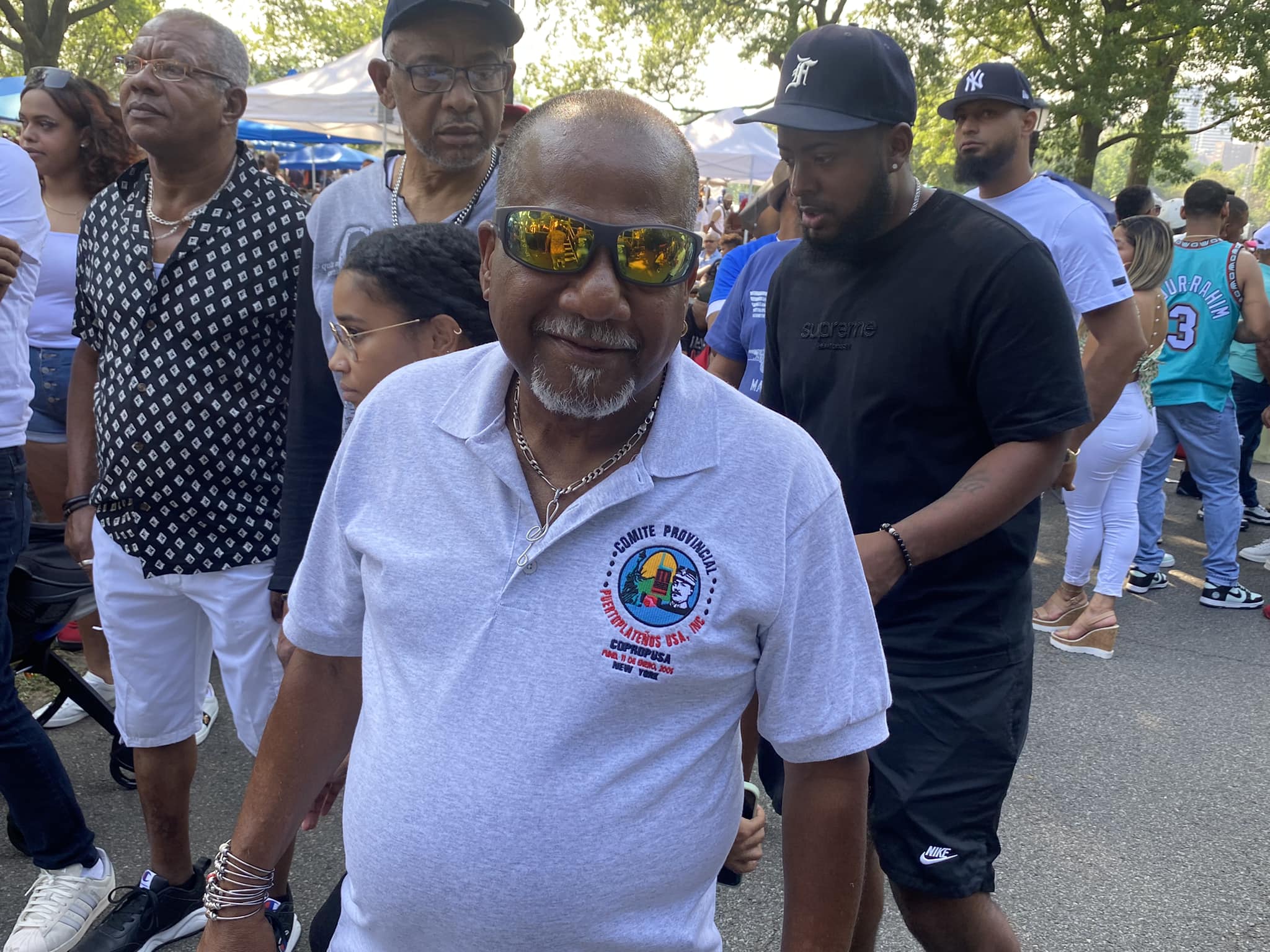 Escogen a Radhámes Burbuja el Personaje más Popular de Cena, Copa de Sóftbol y Encuentro Puertoplateños