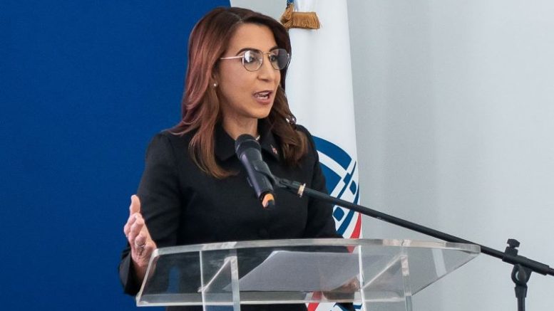 Gobernadora provincial presenta logros de sus tres años al frente de la Gobernación Provincial