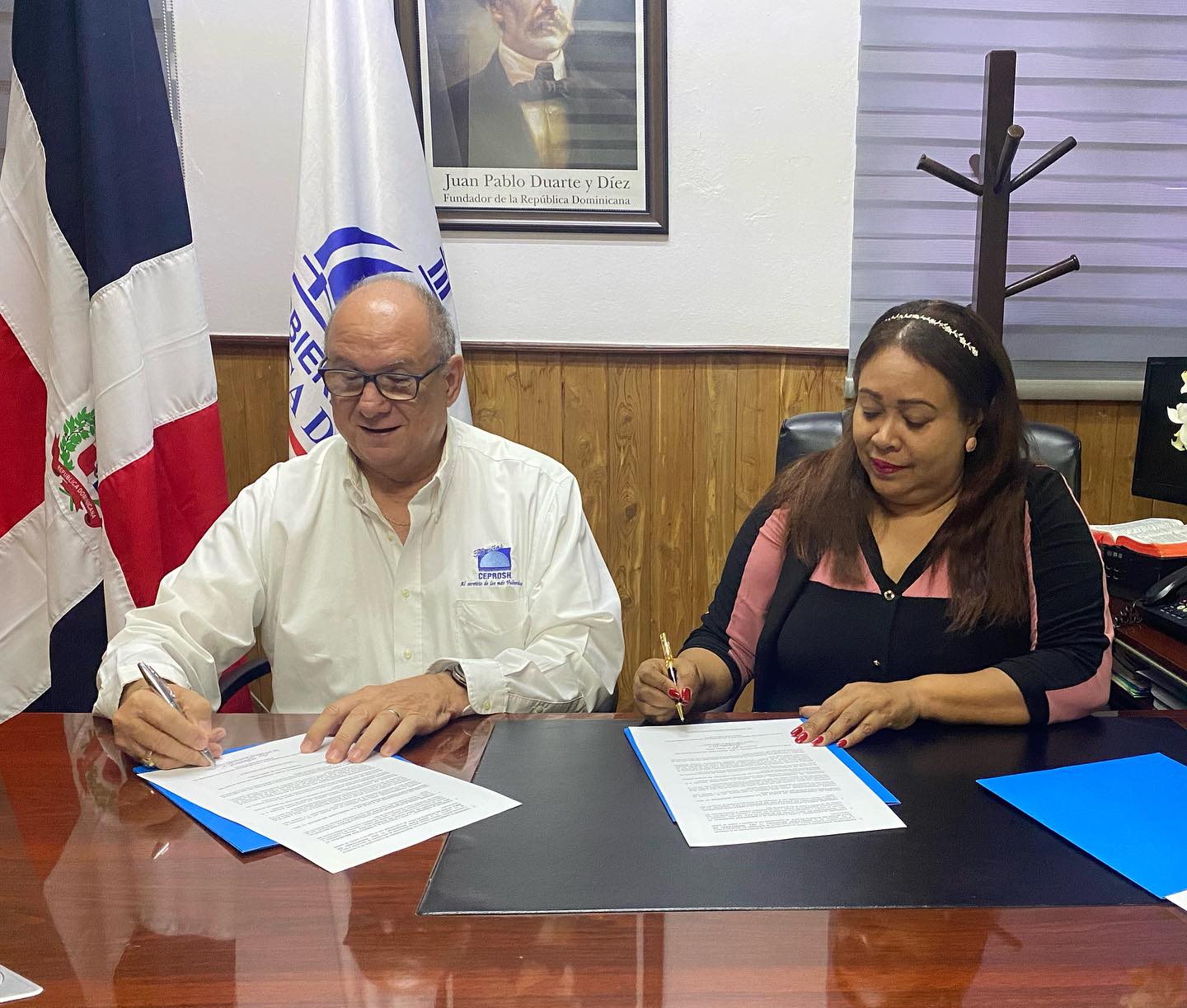 CEPROSH y Dirección Regional 11 de Educación firman acuerdo de cooperación interinstitucional