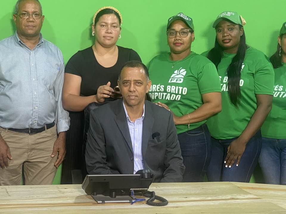 Andrés Brito admite existe empate técnico con Francisco Lantigua que será resuelto por encuestado Asamblea de Delegados de Fuerza del Pueblo