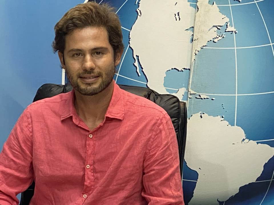 Presidente de Fundación Maguá, el ecólogo marino Manuel Rodríguez, demanda mayor apoyo para restaurar corales en bahía de Sosúa