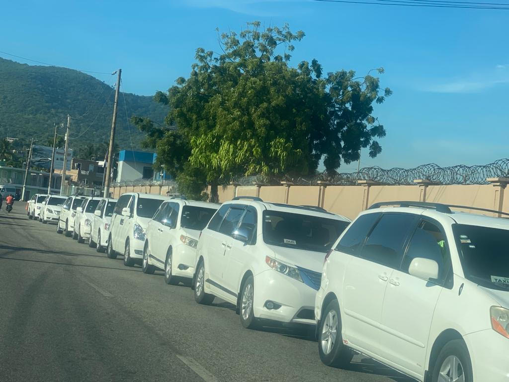 RESPUESTA AL CUENTO TRISTE DEL TRENCITO DE LA ESTAFA ANIQUILADORA DE TAXISTAS DE PP