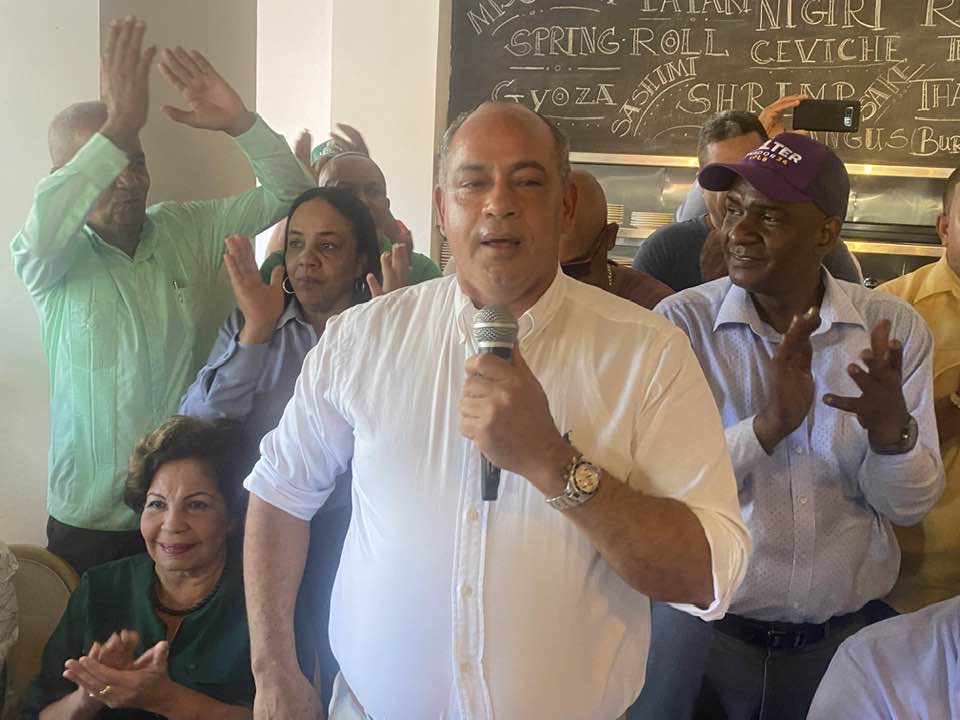 Lilo González proclama no hay fuerza humana que evite que el pueblo lleve a Melania Guzmán al ayuntamiento de Sosúa