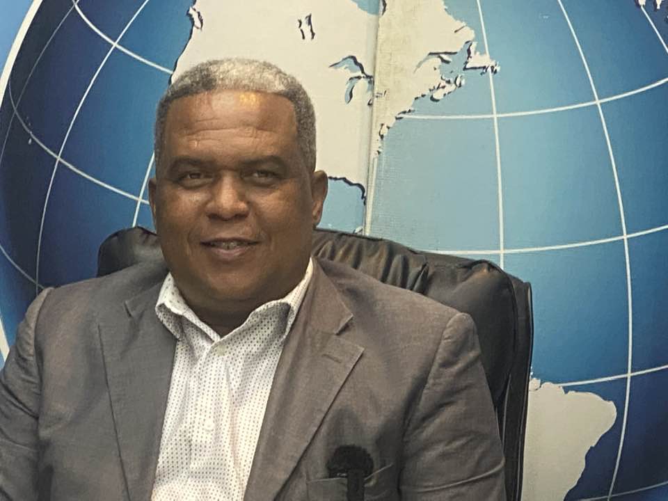 Director Distrito Escolar 11-02, Benjamin Jiménez, anuncia se construirán 17 nuevos planteles escolares para bajar sobrepoblación estudiantil