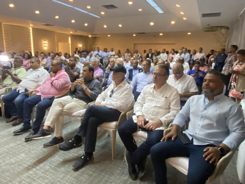 Realizan primera vista pública sobre Proyecto Turístico Punta Bergantín con la asistencia de autoridades y munícipes de PP, Montellano y Sosúa