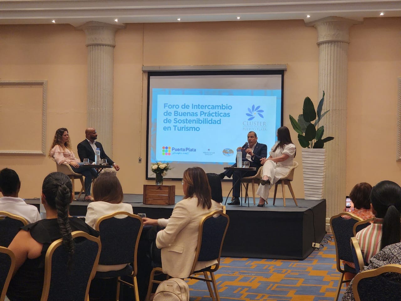 Clúster Turístico de Puerto Plata realizó exitoso foro: “Intercambio de Buenas Prácticas de Sostenibilidad en el Turismo”