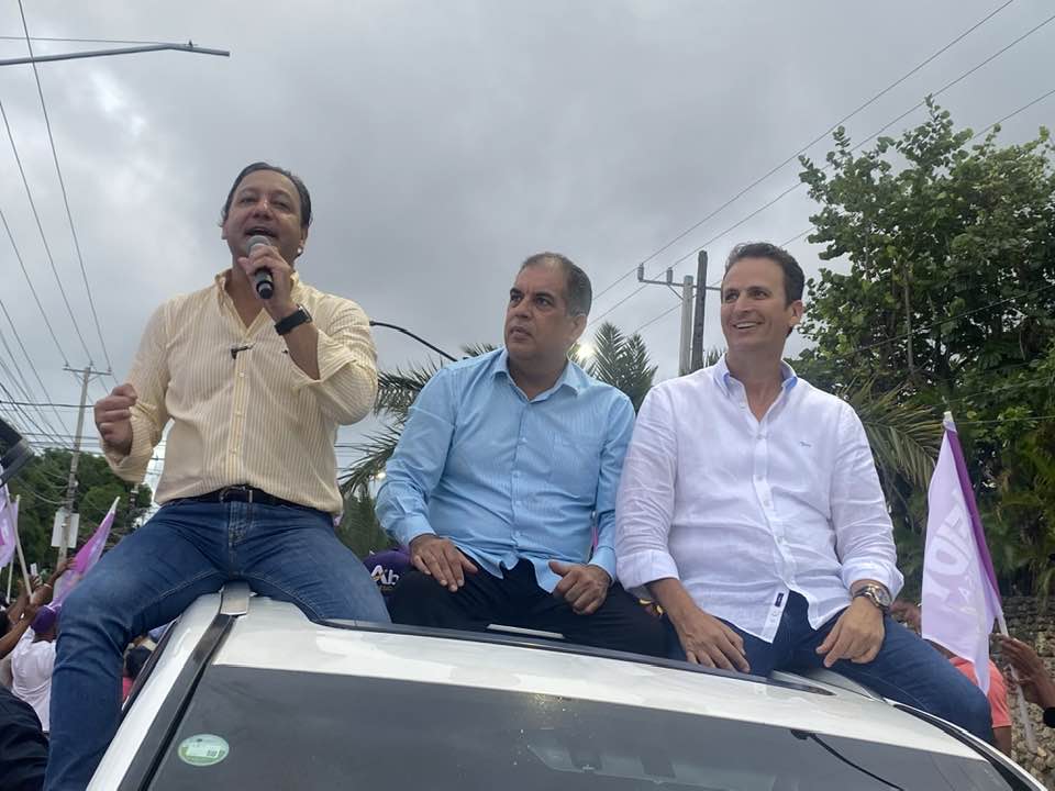 Javier Clark acusa a Roquelito García de mantener inactivo y abandonado el anfiteatro durante la mayor parte de su gestión