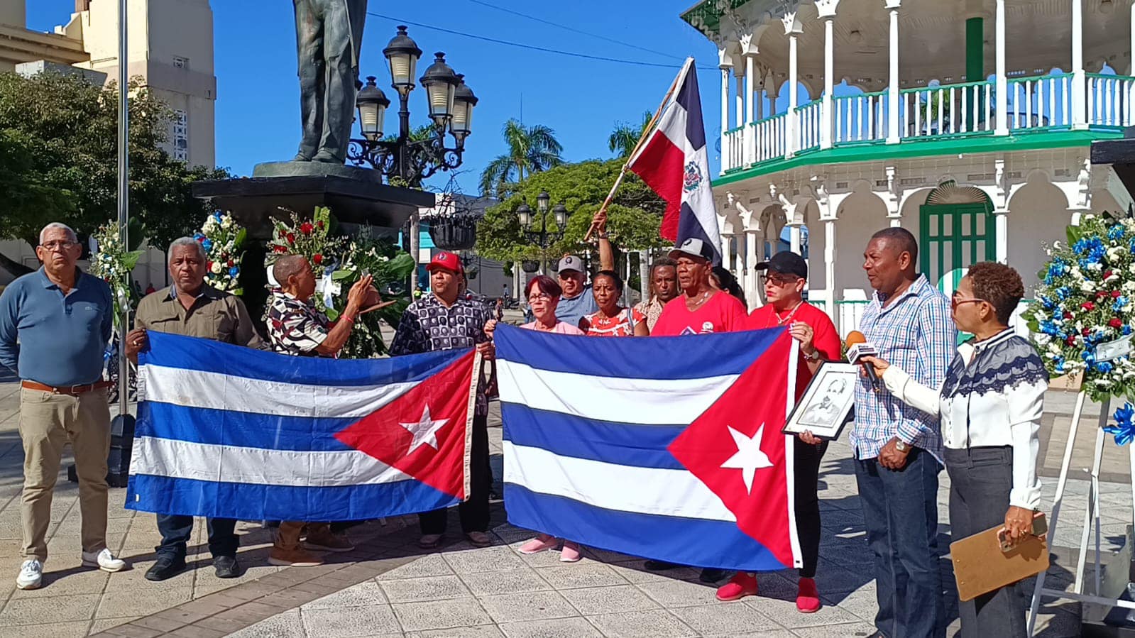 Puertoplateños celebran por adelantado 171 aniversario del apóstol de la Independencia de Cuba, José Martí