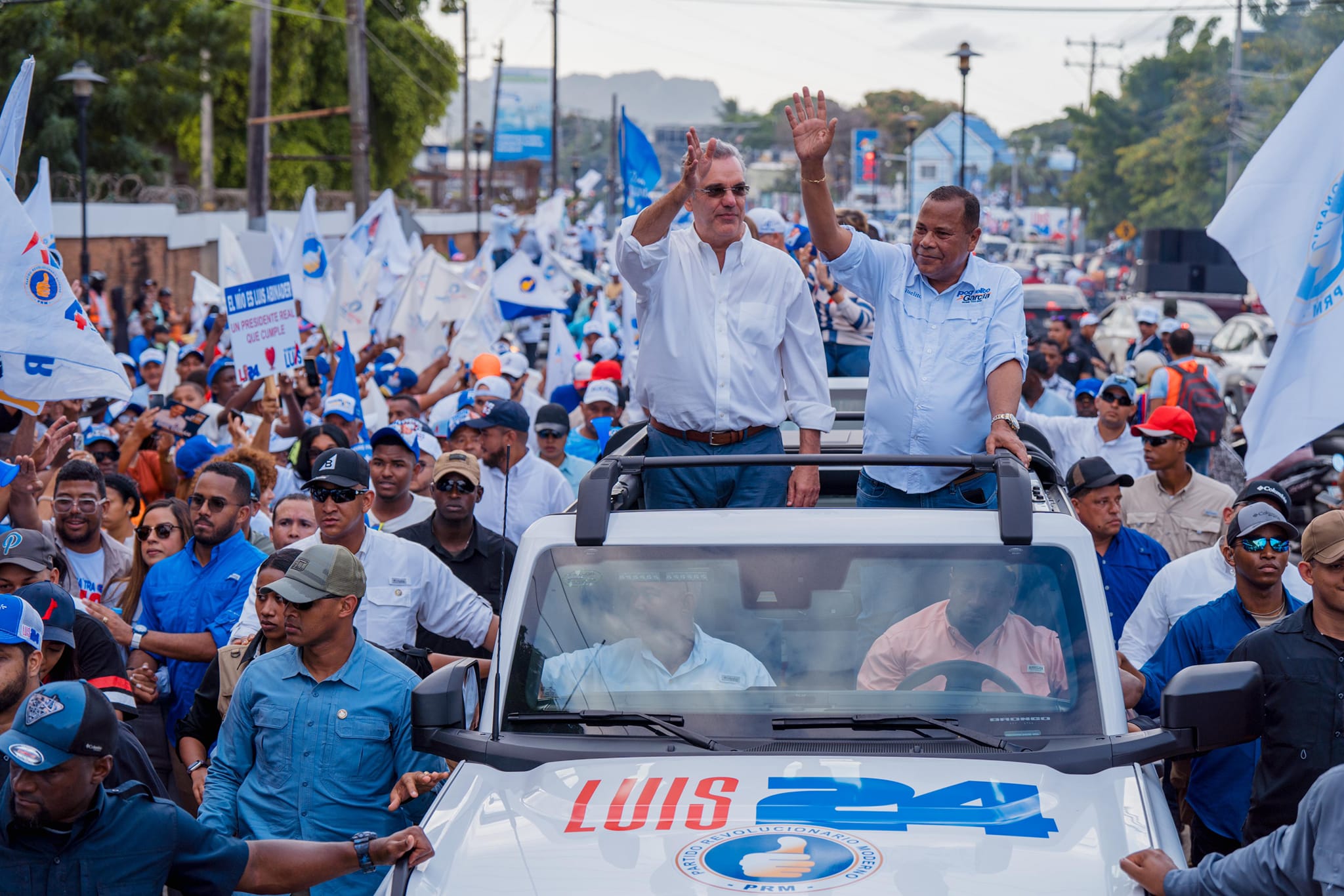 Recorridos encabezó candidato Luís Abinader en municipios Montellano y Puerto Plata muestran fortaleza aspirantes alcaldes del PRM